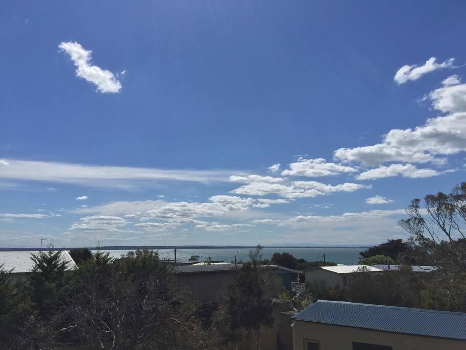 Villa Airy Beach Escape In Ventnor Extérieur photo